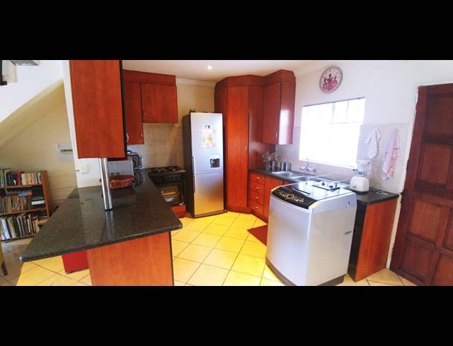2 BEDROOM TOWNHOUSE SOLD IN ANNLIN